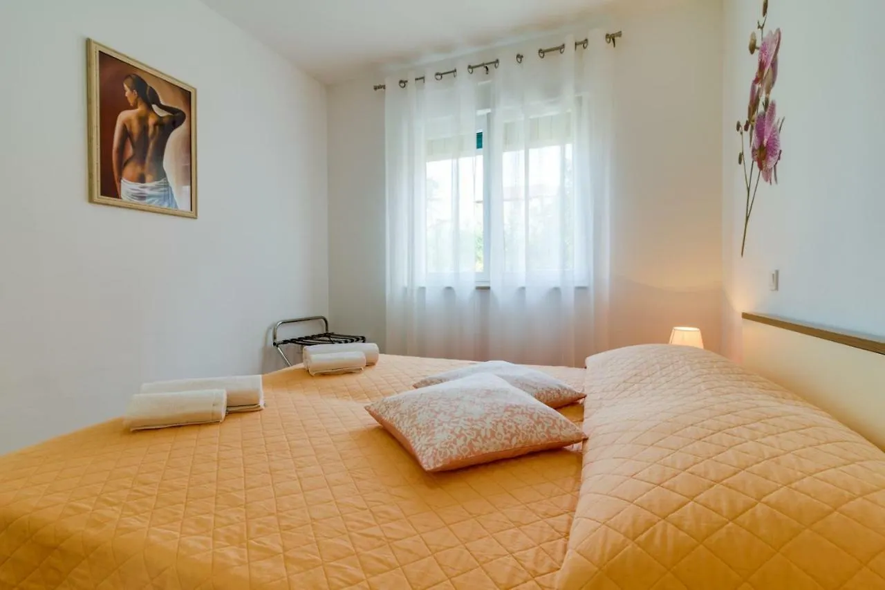 *** Maison d'hôtes Apartments Tonka Near Beach And Sea Pula Croatie