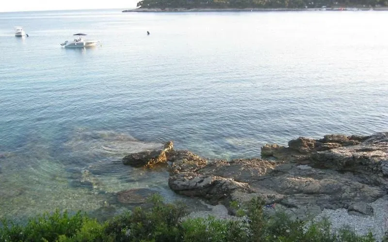 Guest house Apartments Tonka Near Beach And Sea Pula